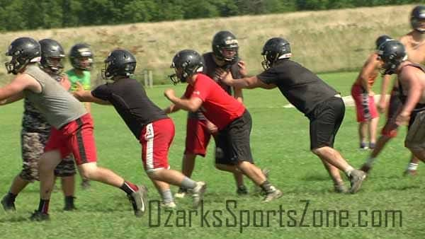 17333639.jpg: Skyline Football Practice_1