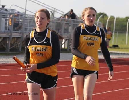 17329226.jpg: Best of 2015-16 Pleasant Hope Pirates_31