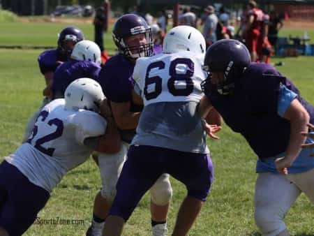 17322560.jpg: Evangel Team Football Camp - Photos by Kai Raymer_174