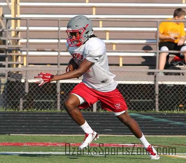 17321982.jpg: Kickapoo Team Camp - Photo by Chris Parker_121