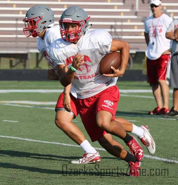 17321972.jpg: Kickapoo Team Camp - Photo by Chris Parker_112