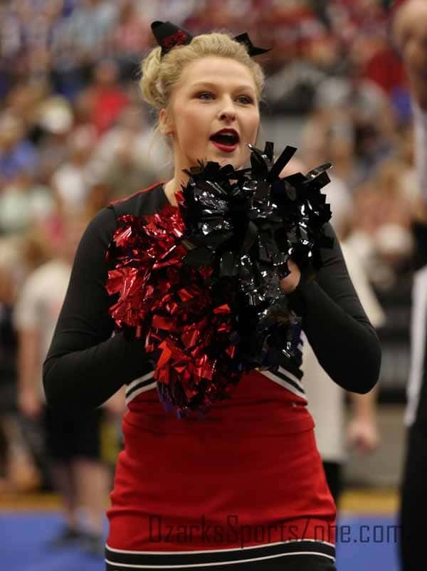 17319192.jpg: Branson Cheerleading - Photo by Justin Sampson_15