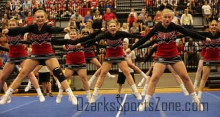 17319189.jpg: Branson Cheerleading - Photo by Justin Sampson_11