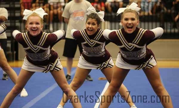 17319142.jpg: Spokane Cheer - Photo by Justin Sampson_27