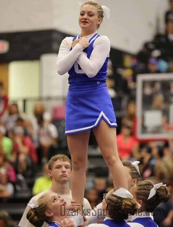 17318928.jpg: Greenfield Cheer - Photo by Justin Sampson_16