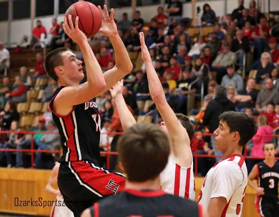 17313260.jpg: Pictures: Best of 2015-16 Lockwood Tigers_43