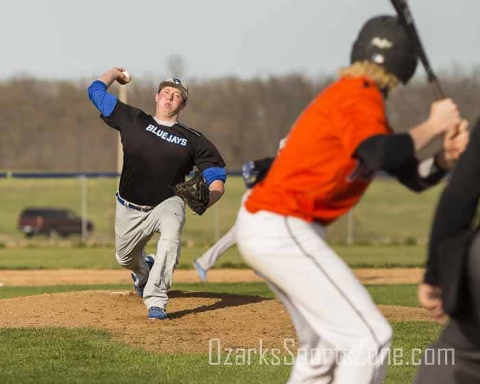 17298749.jpg: Pictures: Best of 2015-16 Clever Blue Jays_43