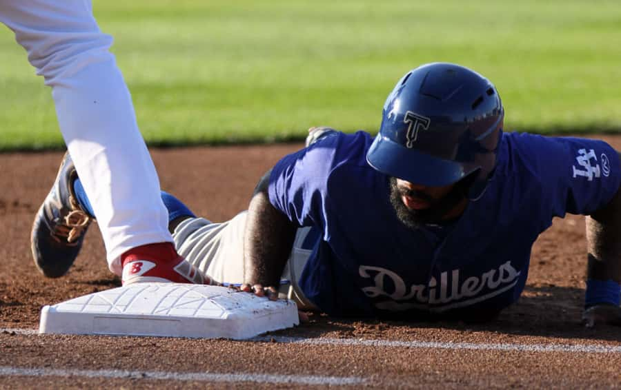 17288991.jpg: Cardinals vs Drillers - Photo by Justin Sampson_33