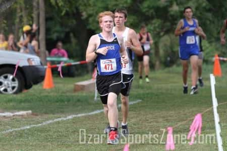 17401454.jpg: Nixa XC Invitational Boys - Photos by Riley Bean_111