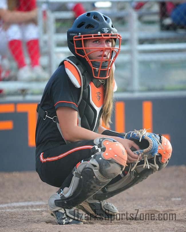 17391085.jpg: Ozark_Republic_softball_Photo by Don Jones_32