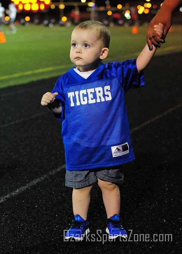 17385074.jpg: Carthage vs Central - Photo by Don Jones_53