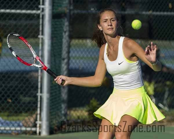 17415717.jpg: Central vs Kickapoo - Photo by Dana Harding_57