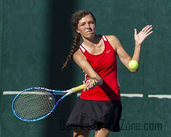 17415712.jpg: Central vs Kickapoo - Photo by Dana Harding_62