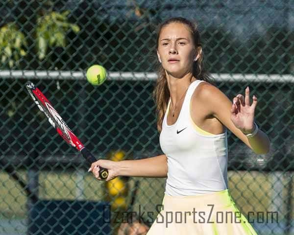 17415711.jpg: Central vs Kickapoo - Photo by Dana Harding_59