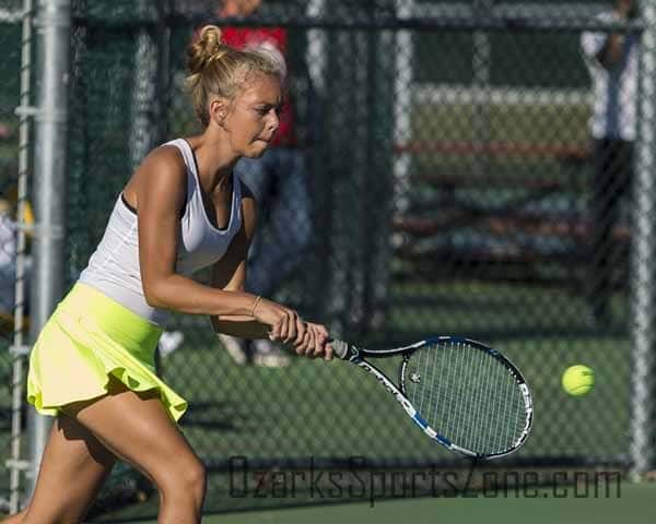 17415701.jpg: Central vs Kickapoo - Photo by Dana Harding_49