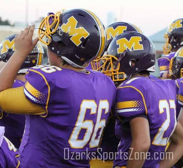 17407804.jpg: Monett vs Cassville - Photo by Joe Hickman_93