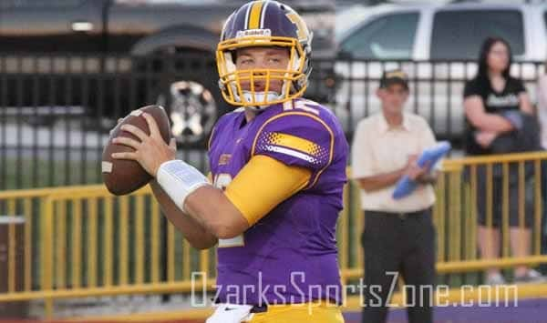 17407797.jpg: Monett vs Cassville - Photo by Joe Hickman_85