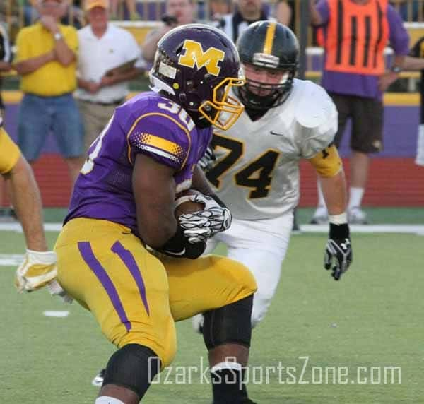 17407795.jpg: Monett vs Cassville - Photo by Joe Hickman_83