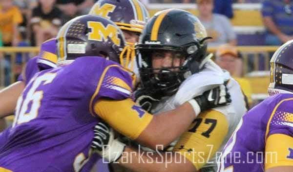 17407794.jpg: Monett vs Cassville - Photo by Joe Hickman_82