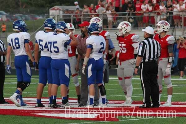 17407280.jpg: Hollister vs Reeds Spring - Photo by Scott Vanscoy_51