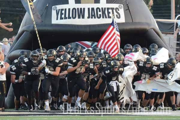 17407224.jpg: Lebanon vs West Plains - Photo by Nick Mebruer_47