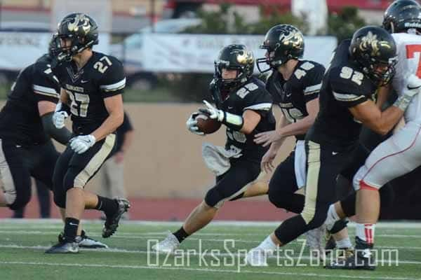 17407220.jpg: Lebanon vs West Plains - Photo by Nick Mebruer_44