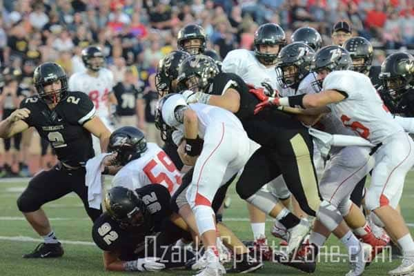 17407211.jpg: Lebanon vs West Plains - Photo by Nick Mebruer_34