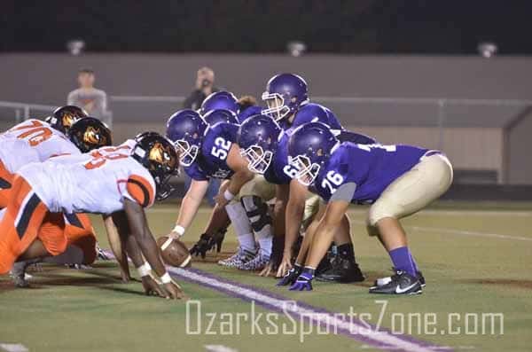 17418858.jpg: Camdenton vs Waynesville - Photo by Dennis Jones_39