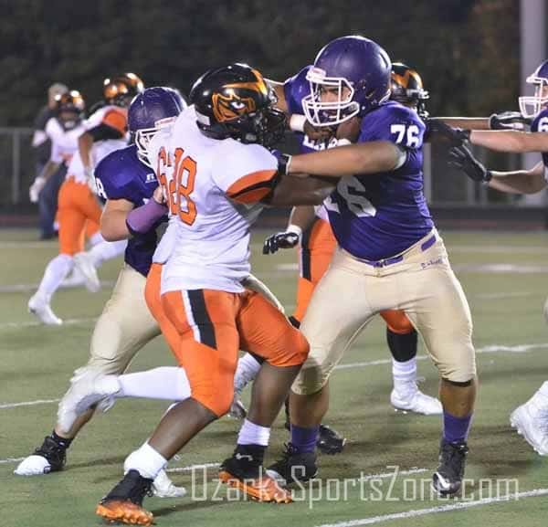 17418855.jpg: Camdenton vs Waynesville - Photo by Dennis Jones_36