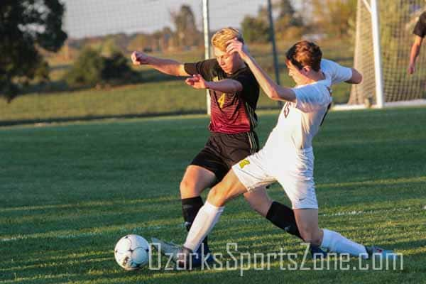 rogersville-vs-monett-soccer-024