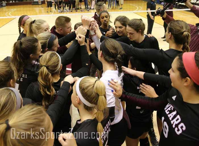 volleyball-bears