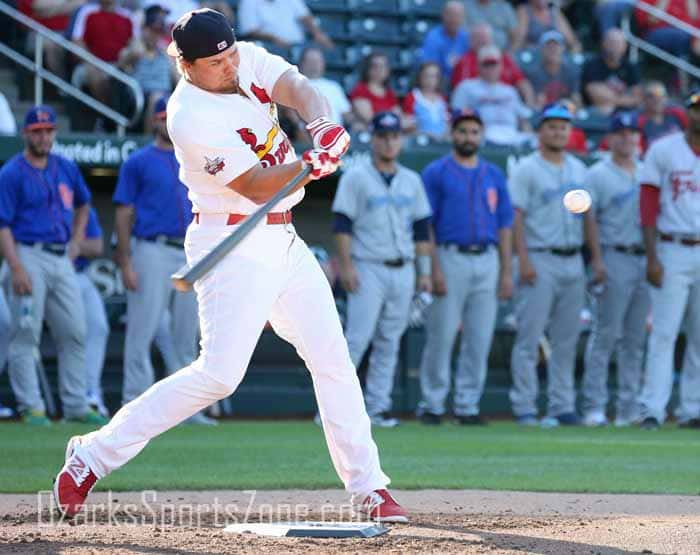 St. Louis Cardinals: Luke Voit surges in August, named player of
