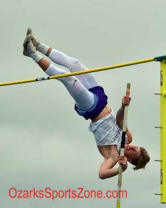 district-track-hollister-240
