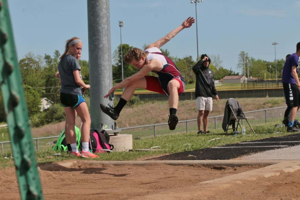 track-meet-at-fair-grove-011