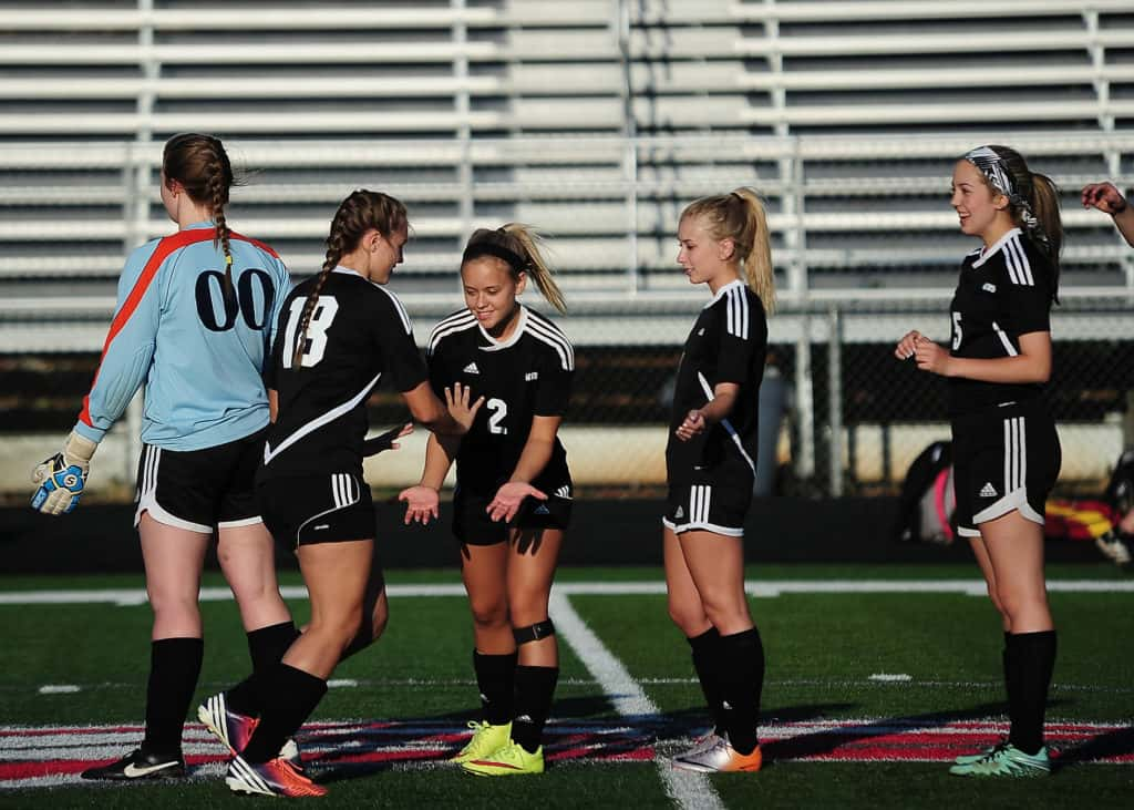 willard-vs-nixa-soccer_07