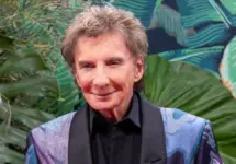 Barry Manilow attends 76th Annual Tony Awards at United Palace Theatre in New York on June 11^ 2023