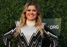 Kelly Clarkson on the blue carpet before 2018 US Open opening night ceremony at Tennis Center in New York AUGUST 27^ 2018