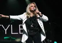 Singer Bonnie Tyler performs during a concert Festival CaixaBank Live at the Teatro Príncipe Pío on September 29^ 2024 in Madrid^ Spain.