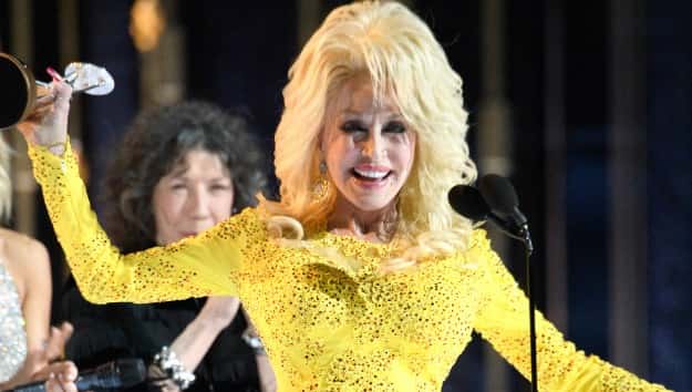 m_dollypartoncmastage2016