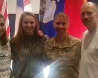 army_mom_high_school_daughters_4x3_992