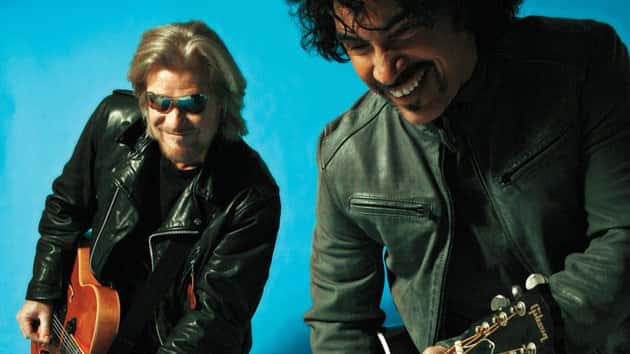 m_hallandoates630_122111-4