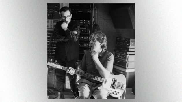 m_paulmccartneyelviscostello630_02012017-3