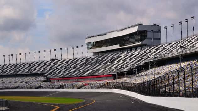 getty_031317_nascarracinghemera-2