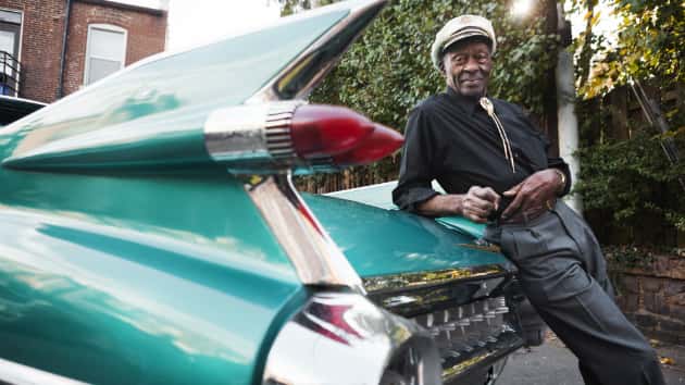 m_chuckberry630_withcar_051717