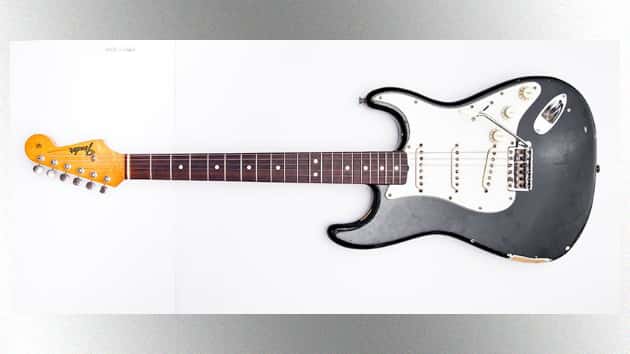 m_jimihendrixblackstrat630_051717