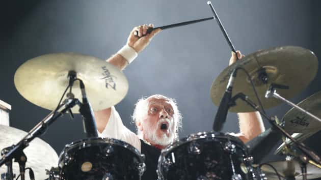 getty_mickfleetwood630_051717