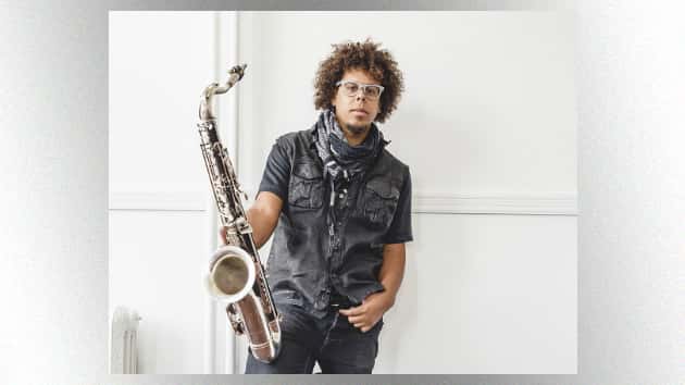 m_jakeclemons630_standingwithsax_011017
