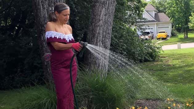 ht-bridesmaid-dress-01-jef-170707_4x3_992
