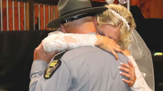 mikayla-wroten-wedding-07-ht-jef-171030_4x3_992