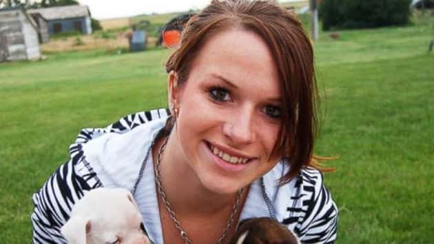 keslie-dogs-01-ht-171201_12x5_992